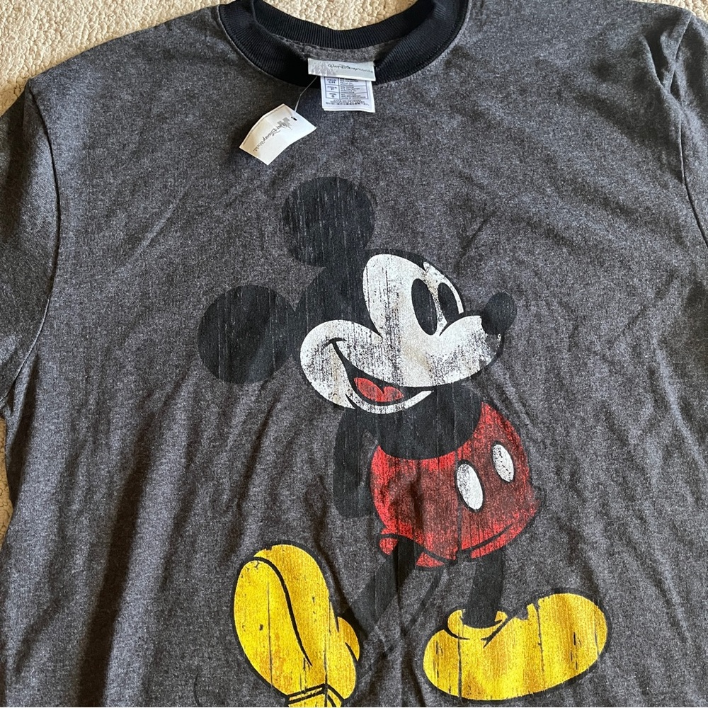 DISNEY T-SHIRT - Picture 2 of 5
